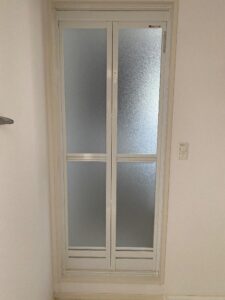 浴室ドアをドアリモの折戸に取り替えたあと