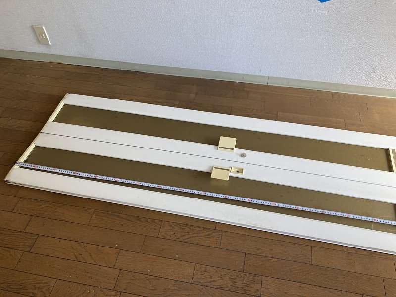 現地調査のときに外されていた古い浴室の折戸