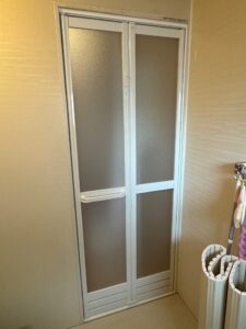 浴室ドアをドアリモの折戸に取り替えたあと